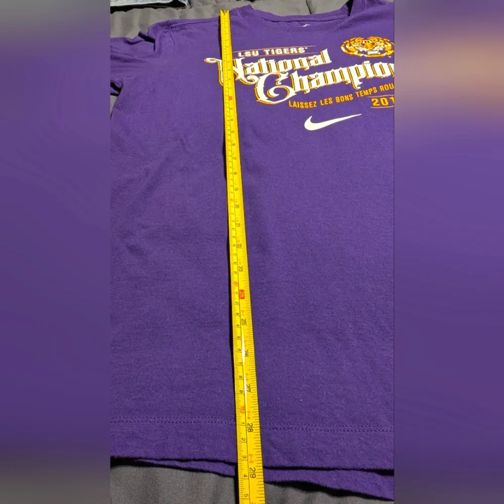 LSU 2019 College Football National Champions Purple Unisex T-shirt Size Large - Picture 5 of 10